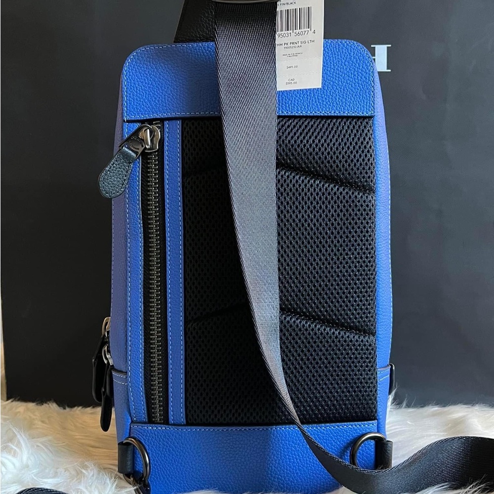Coach Gotham Pack In Signature Leather - Picture 2 of 11